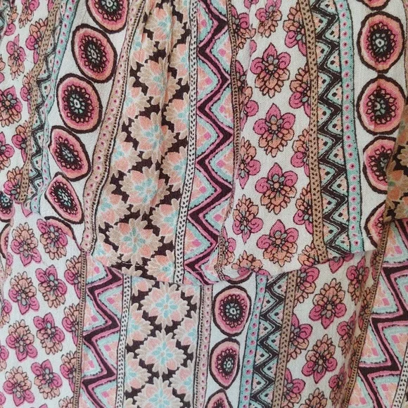 Midnight Sky Cold Shoulder Peasant Top, Colorful Geometric Floral women’s Large - Picture 10 of 10